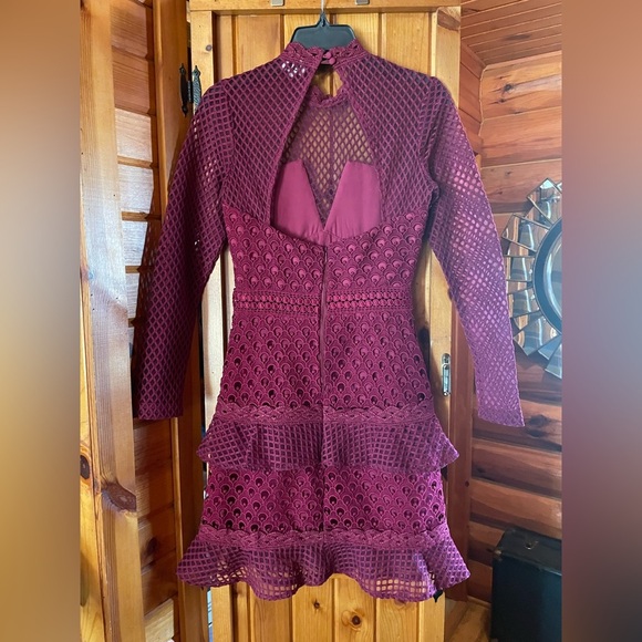 Red‎ Long Sleeve Mock Neck Sheath Dress - Picture 2 of 9